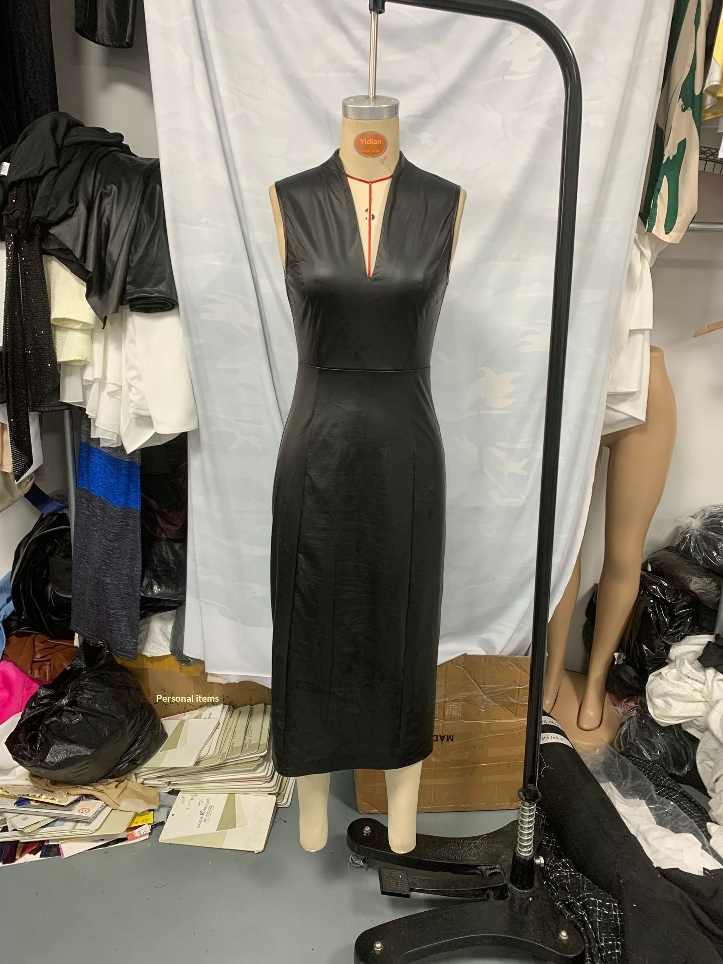 Women's Solid-color Fashionable And Elegant Figure-hugging Dress