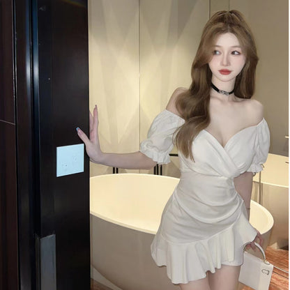 Fitted Waist-cinching Figure-flattering Plus-size Hip-hugging Dress