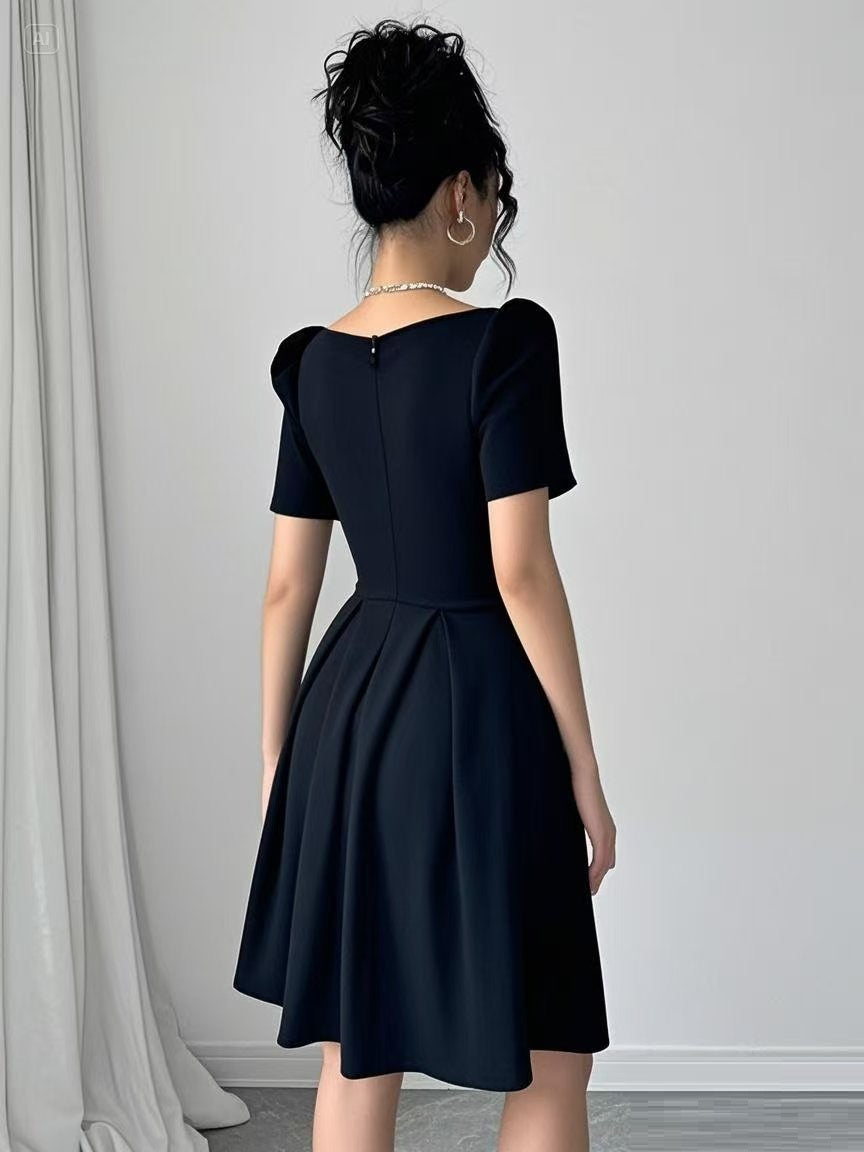 French-style Spring Women's Dress With A Square Neckline Design
